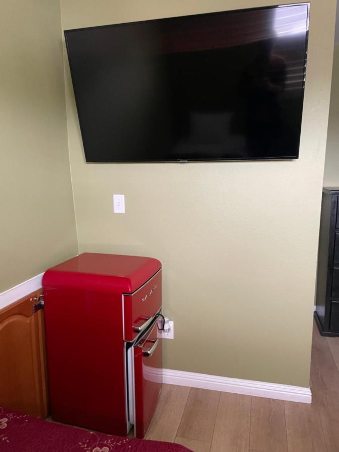 Private Room In Los Angeles La With Tv & Wifi & Ac & View Of Hollywood Sign & Private Fridge & Shared Kitchen!!! Eksteriør billede