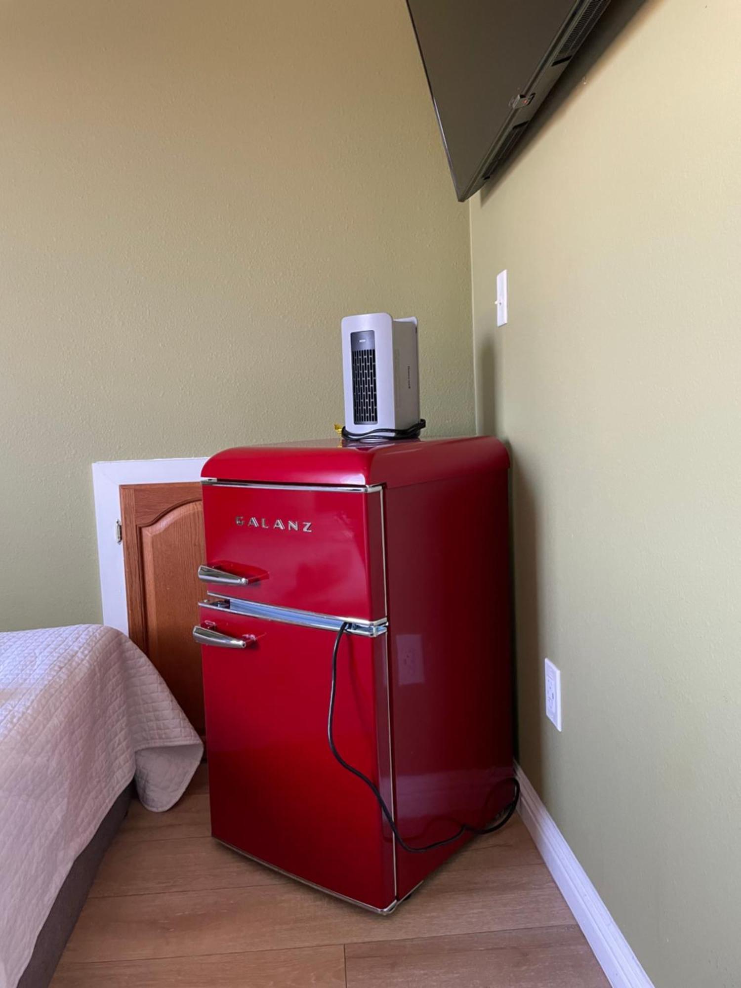 Private Room In Los Angeles La With Tv & Wifi & Ac & View Of Hollywood Sign & Private Fridge & Shared Kitchen!!! Eksteriør billede